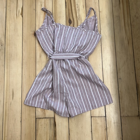 pink romper - Picture 2 of 2